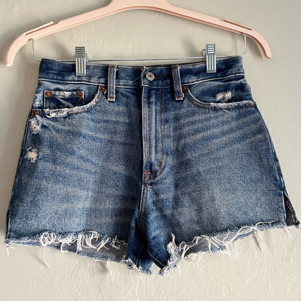 Abercrombie & Fitch Annie High Rise Short Size 25/0